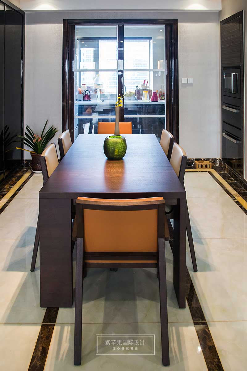 餐廳裝修實(shí)景圖