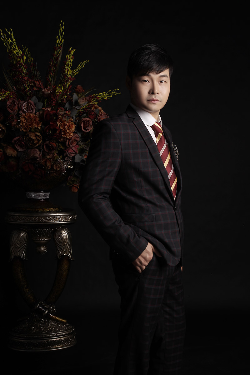 紫蘋(píng)果設(shè)計(jì)師 羅永瑞