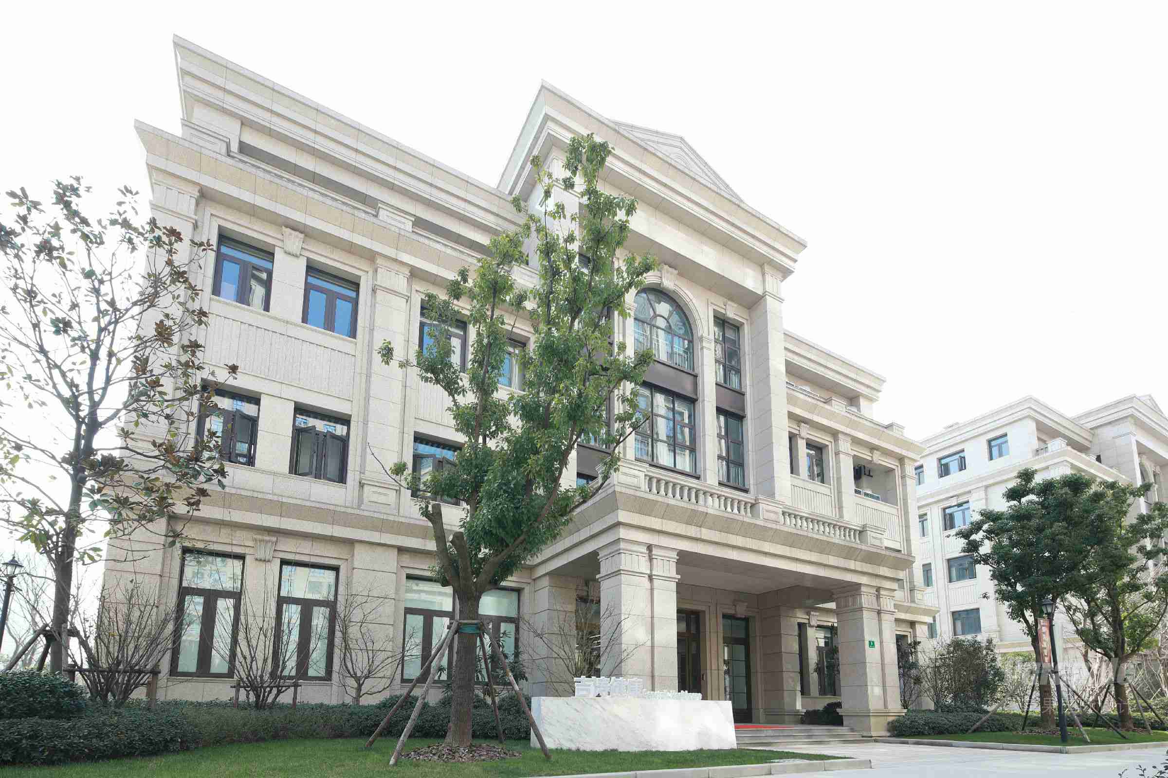 上海云欣路2000㎡生物科技辦公室